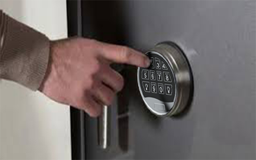 Electronic combination lock—a special lock for ATM safe box